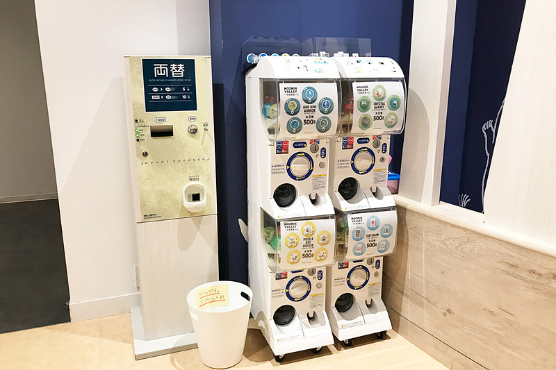 3月のオープン時にはなかったガチャ4台と限定メダル（6種類）。こちらも思わずコンプリートしたくなりますね