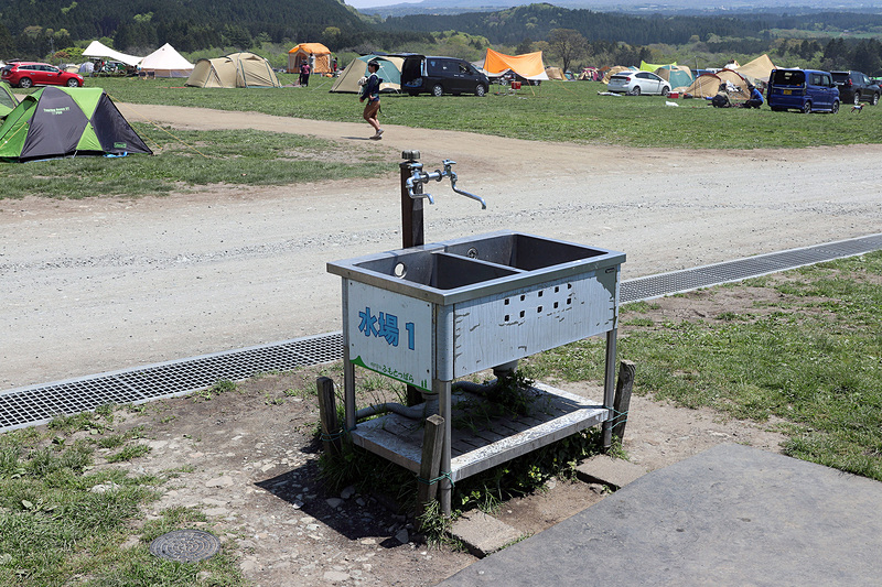 水場の数も多いが、時間帯によっては混雑する