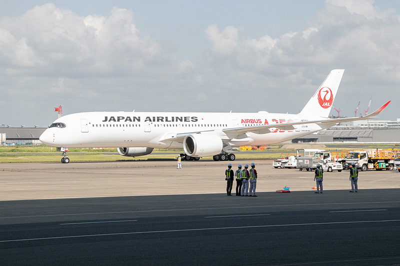 JALのエアバス A350初号機は、フェリーフライトを経て、6月14日7時46分に羽田空港へ着陸、56分にスポットインした