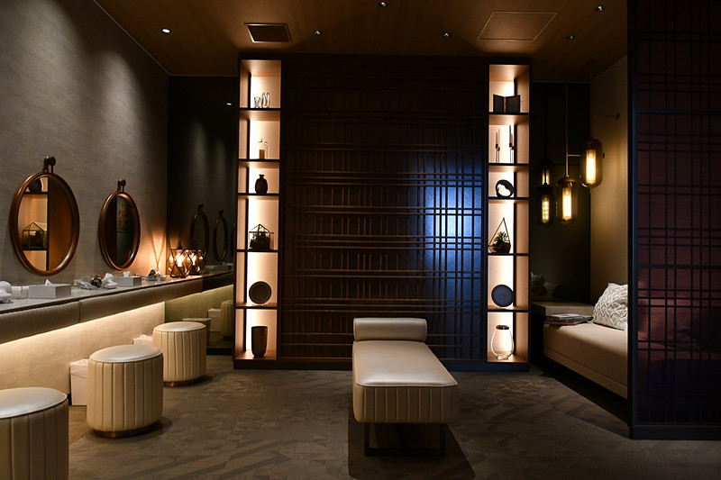 パウダールームは女性用のみ