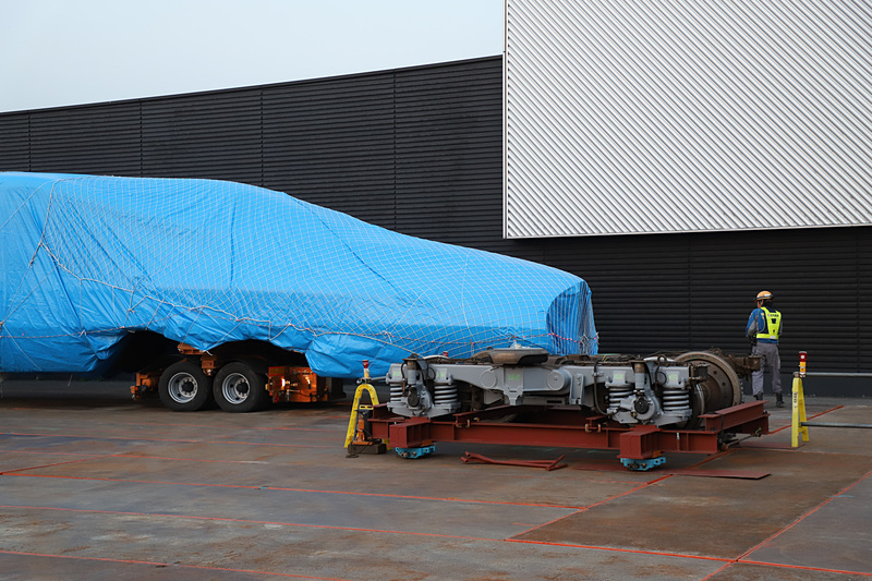 4時37分。ようやく台車の脇に到着。ここまでで1時間が経過した