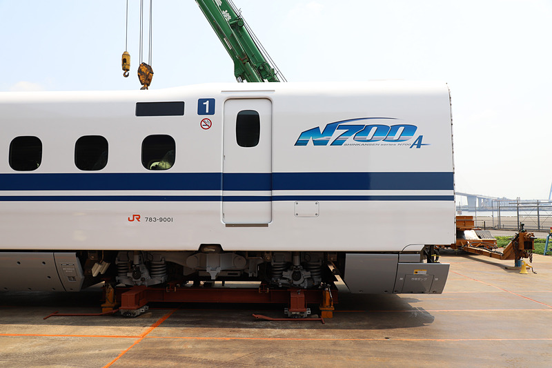 2両目との連結部付近