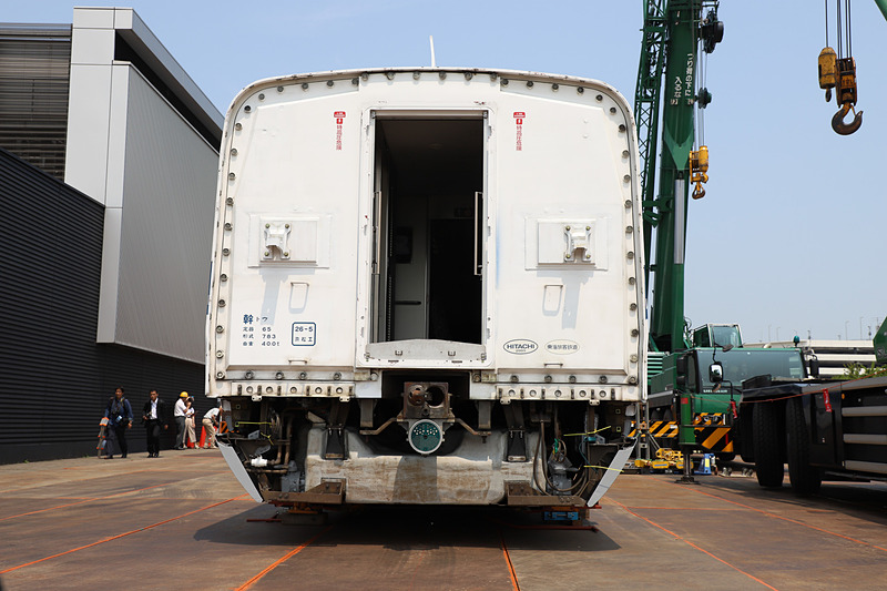 2両目との連結部。N700系、N700Aは全周幌で覆われているため、通常はこの部分を見ることはできない