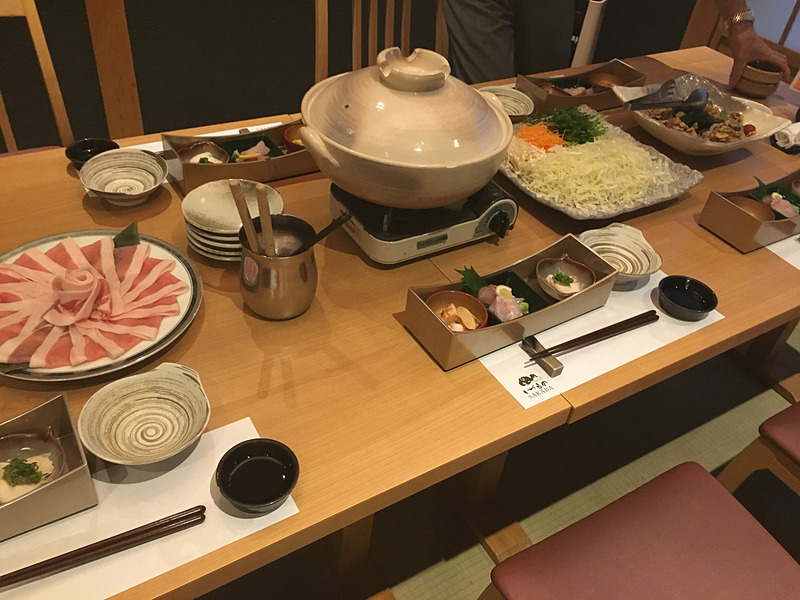 奥出雲ポークの特製だしシャブ、豚の脂が美味