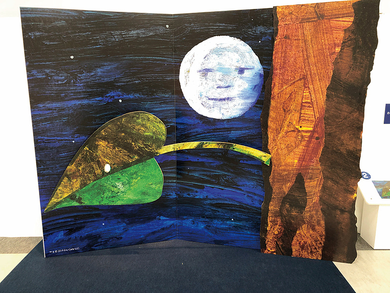 絵本の中に入り込めるフォトスポット