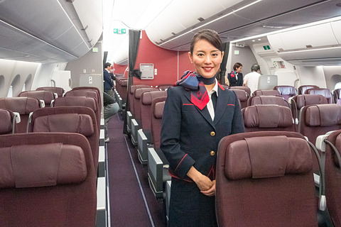 JALのエアバス A350機内は「日本の伝統美」がテーマ。全クラスを一挙