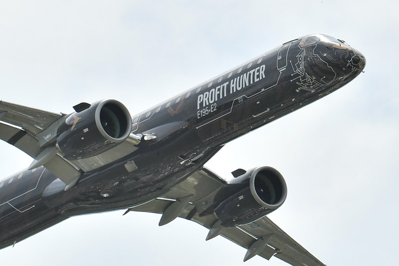 エンブラエル 195-E2（E195-E2）型機の飛行展示