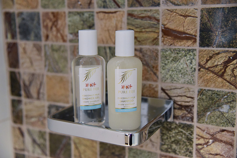 シャンプーからボディジェルまで「Pure Fiji」で統一