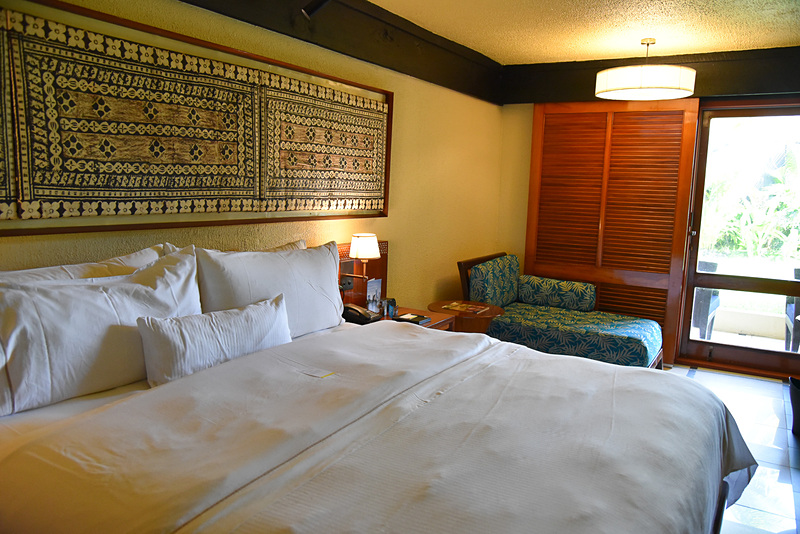 落ち着いたゲストルームは旅や仕事のあともリラックスできる環境