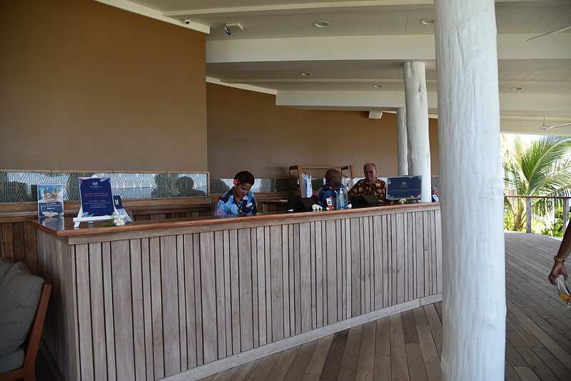 まずはカウンターでチェックイン