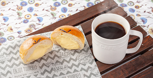 クリームパンセット（コーヒーセット）