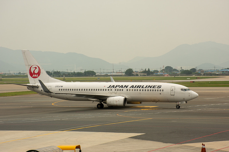 成田から飛来したJL957便はほぼ定刻どおりに釜山へ