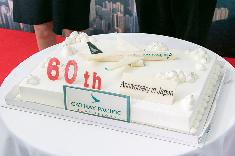 60周年を記念したケーキカットも行なった