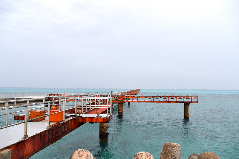 17ENDに到着。雨のため撮影するファンも少なめ