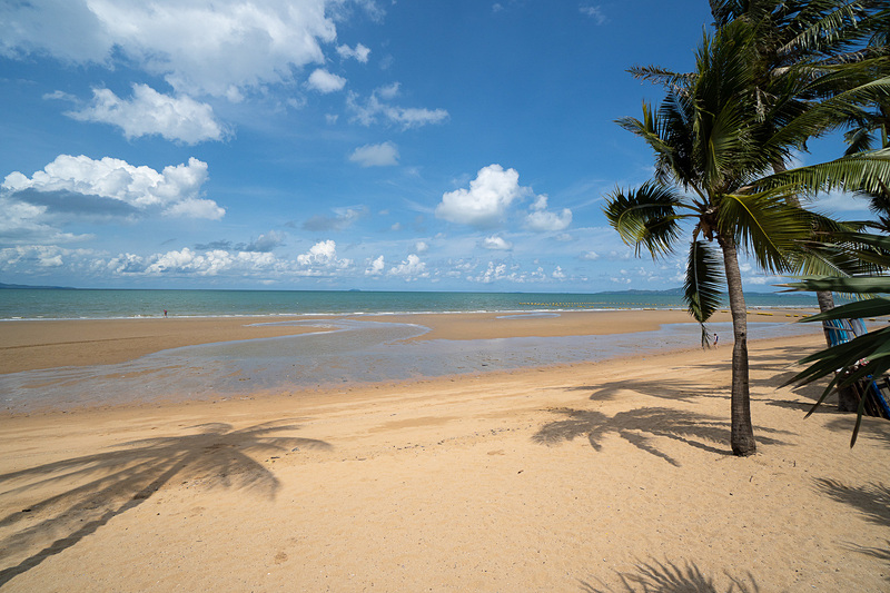 パタヤの南に広がるジョムティエン・ビーチ