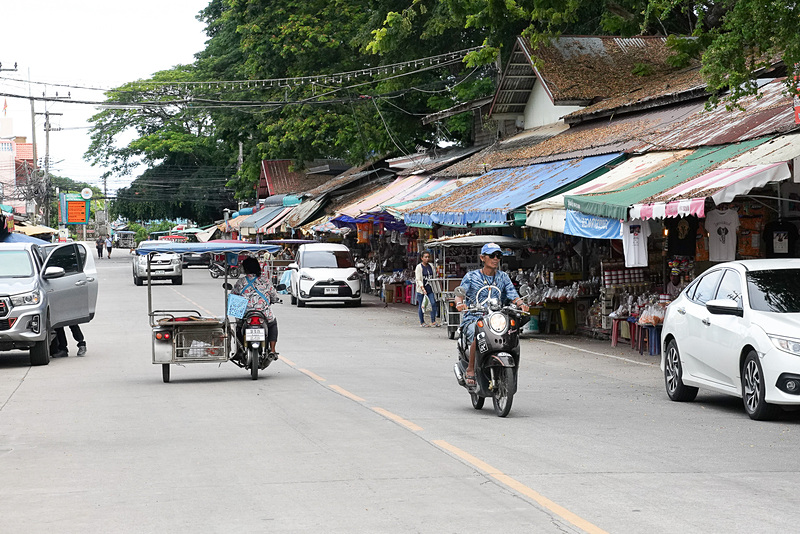 ラヨーンでもこの辺りはかなり田舎な雰囲気