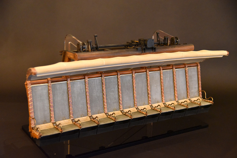 空飛ぶ乗り物「ドリームフライヤー」の模型