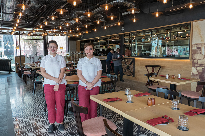 チャーミングなスタッフさん