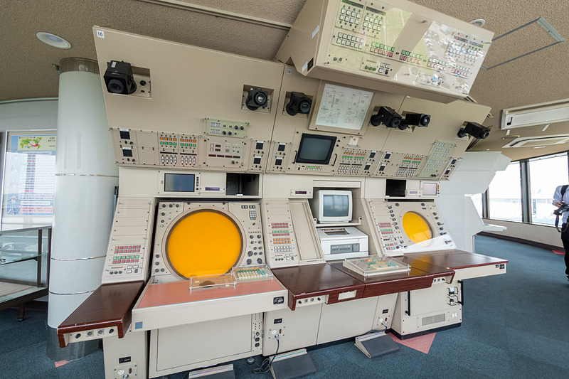 航空管制卓などの設置は従来どおり行なわれている