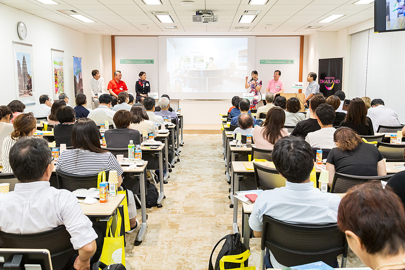 セミナーには、募集の40名を上回る読者約50名が参加した