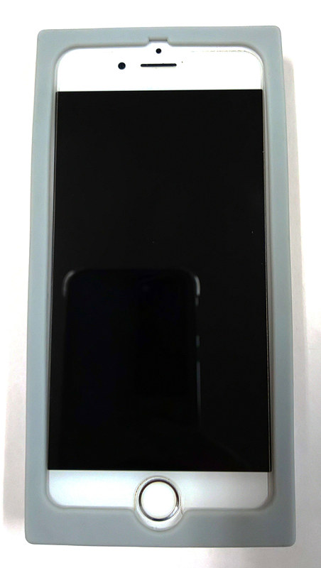 「E233系クーラー型iPhoneケース（iPhone 7/8用）」は2700円（税別）