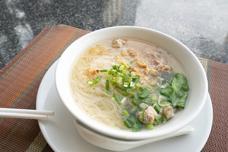 麺は朝食にちょうどよい味