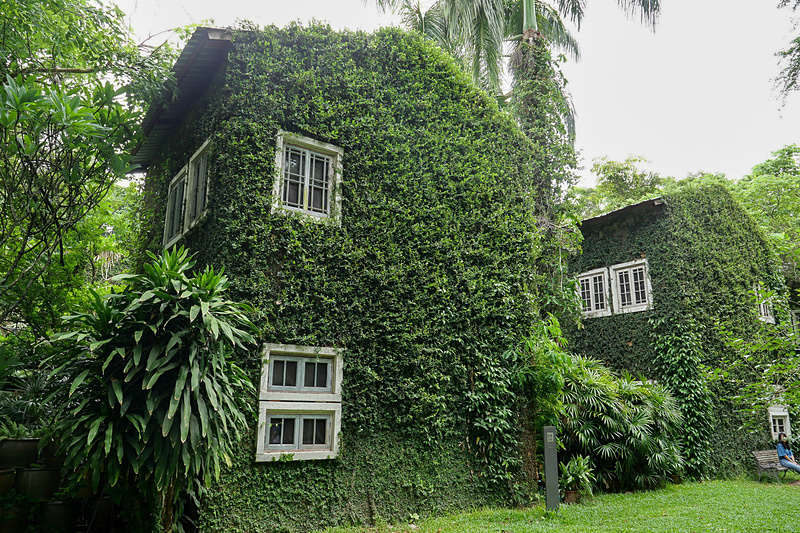 以前たばこ工場として利用していた建物をそのまま活かして、ホテルやカフェなどにリノベーション。その優れた活用に「ユネスコアジア太平洋文化遺産保全賞」を受賞