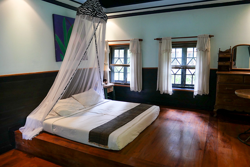 内部は過ごしやすい雰囲気の部屋となっている