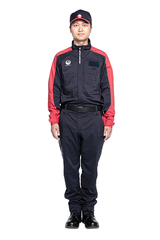 グランドハンドリングスタッフ（カバーオール）