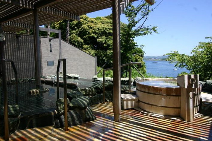 サイクリングのあとは油壷の湯で入浴が楽しめる。