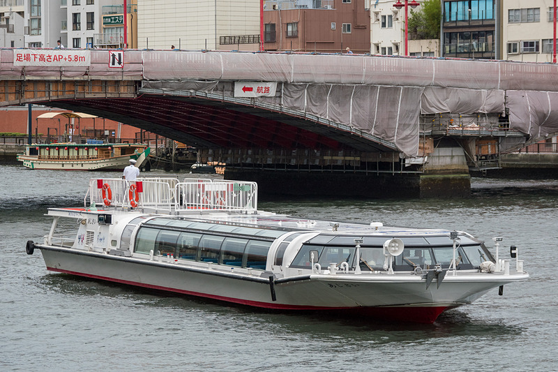 水上バス「あじさい」