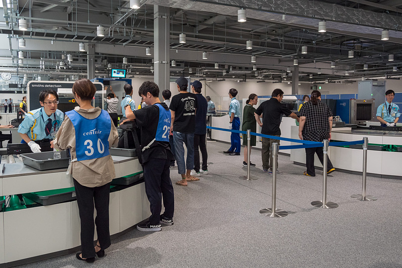 スマートレーンを使った保安検査の運用を確認