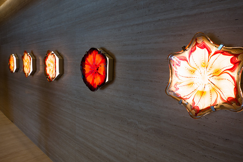 5階のフランス料理「ヌーヴェル・エポック」前。こちらも入口には目隠しがある。全56席、個室1