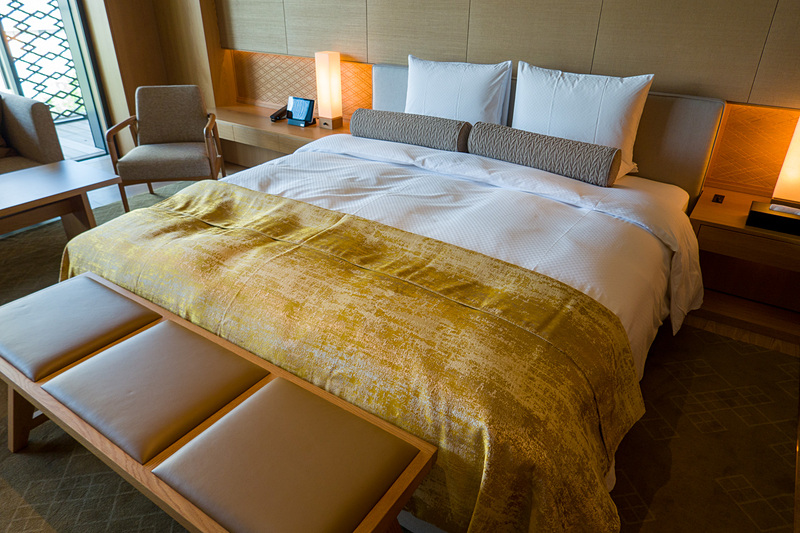 ほかのヘリテージルームのベッド