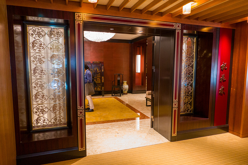 中華料理「桃花林」。全144席、個室8