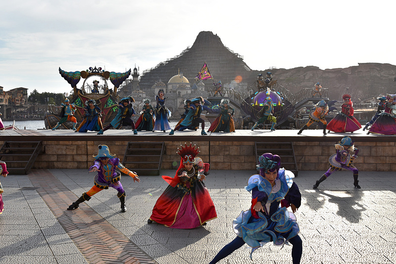 全員がそろい、いよいよ祝祭がスタート!