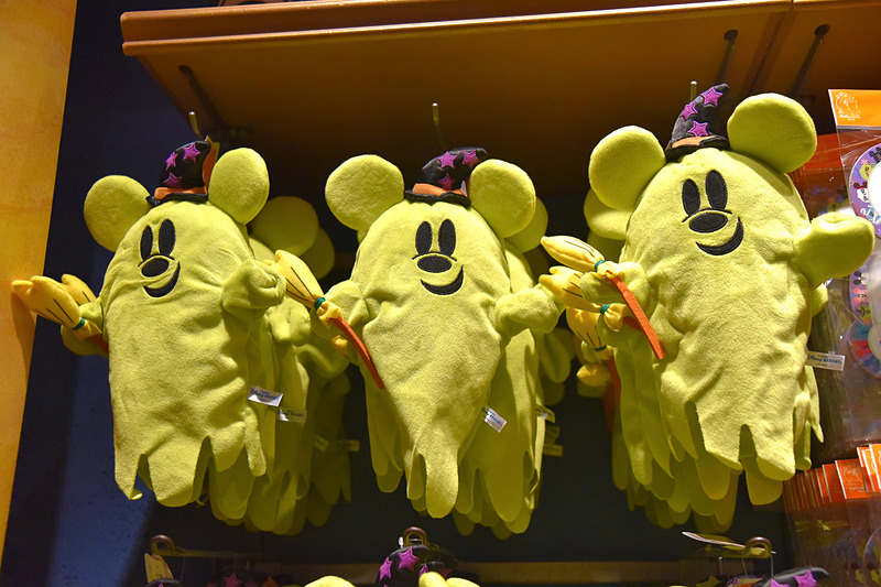 魔女っ子風の「ハンドパペット」で、ゴーストを操ってみよう