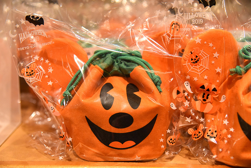 パンプキンきんちゃくは食べ終わっても使える。「マドレーヌ（オレンジ）」