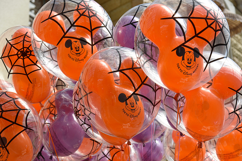 ゴーストになりきったり、ハロウィーン気分を盛り上げるグッズが約60種類登場