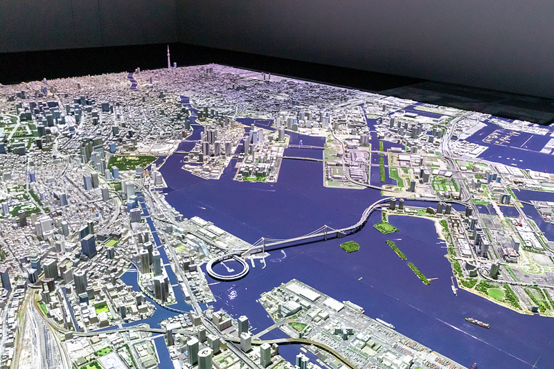 歴史のある東京タワーから新しい東京スカイツリーまで、見事に再現されている。羽田空港の国際線ターミナルも見つけることができた