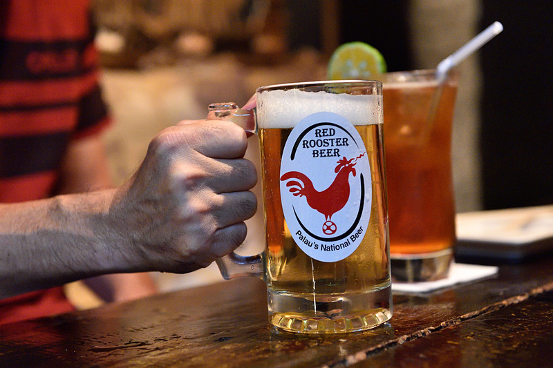 パラオの地ビール「レッドルースター」は添加物ゼロ