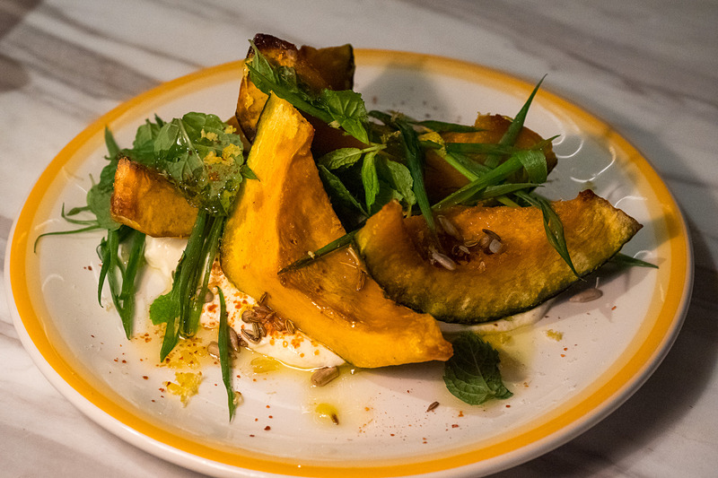 ローストパンプキン、オリーブオイルラブナ－トーストしたミックスシード