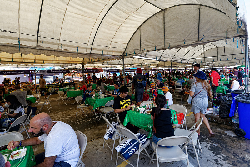 2つ目の大きなフードコート