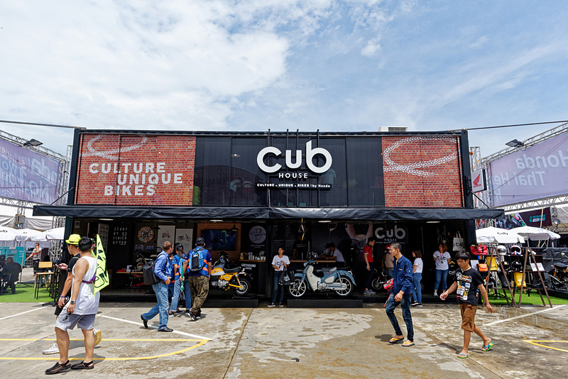 ホンダはメーカーブースとは別に「カブ」のブースも出展