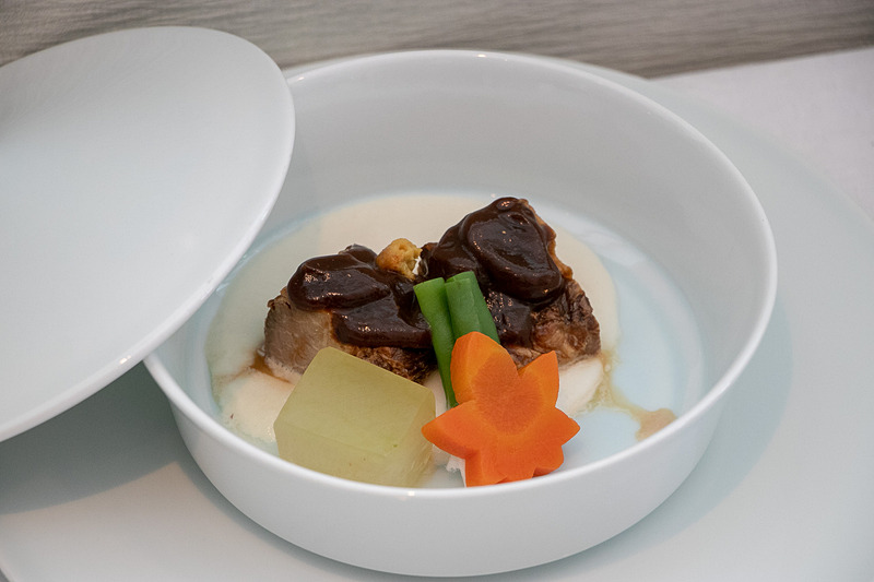 ファーストクラスのメニュー例（京懐石）