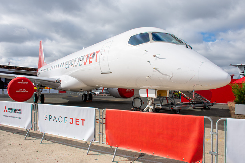 三菱航空機が開発を進める国産ジェット旅客機「三菱スペースジェット」（写真はパリ航空ショーでの展示）