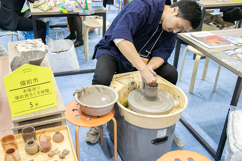 「こいのぼり絵付け体験」「備前焼ろくろ体験」などのワークショップ