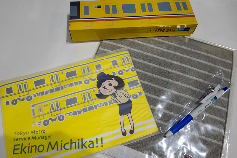 SNSへの投稿やアカウントのフォローでオリジナルグッズをプレゼント