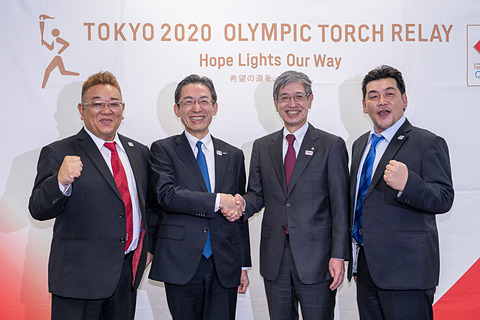 ANA・JALのロゴが入った「東京2020オリンピック聖火特別輸送機“TOKYO