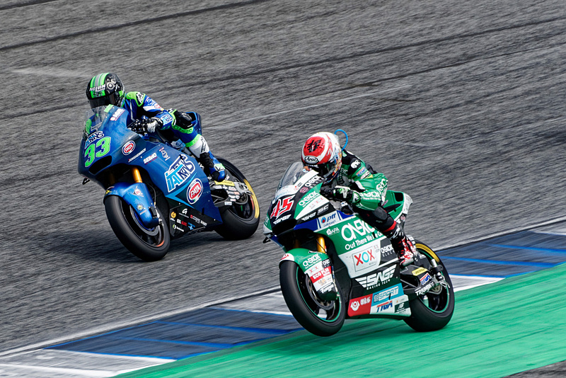 最終コーナーからの全力の立ち上がりも